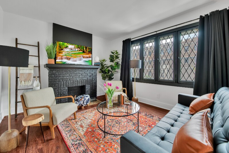 Foto principal - 17337 Quincy St