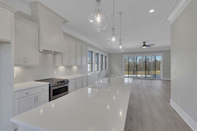 Building Photo - 1435 Doc Johns Blvd