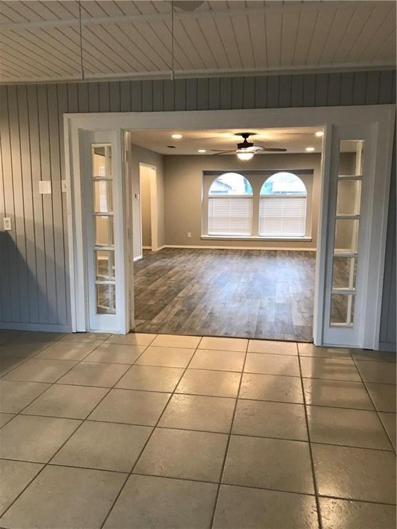 Building Photo - 1014 De Pauw Dr