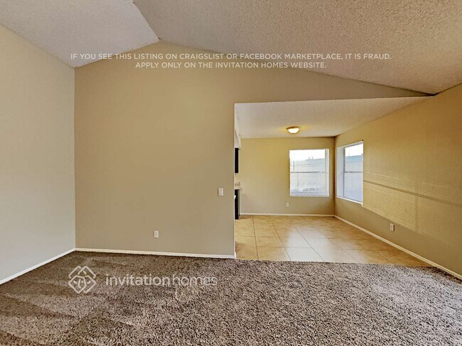 Building Photo - 7460 E Dewan Ave