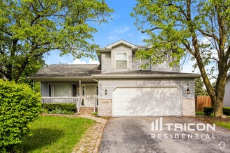 Building Photo - 1414 Lakewood Dr