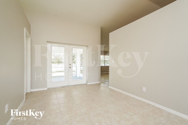 Foto del edificio - 1828 SW 3rd Pl