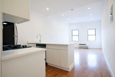 Foto del edificio - 3621 Review Ave