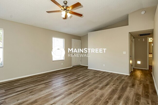 Foto del edificio - 3 Bedroom Pet-Friendly Home in Phoenix, AZ with Main Street Renewal