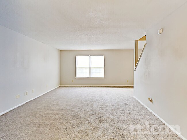Foto del edificio - 5970 Draycott Dr