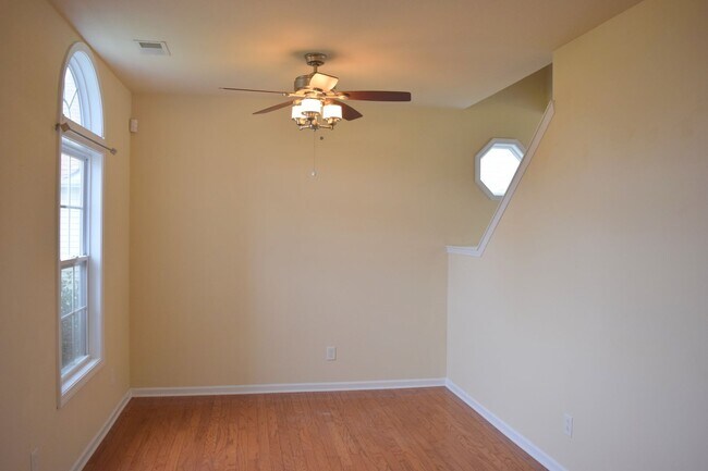 Building Photo - Beautiful home in Planters Walk
