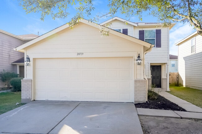 Building Photo - 20719 Cypress Post Dr
