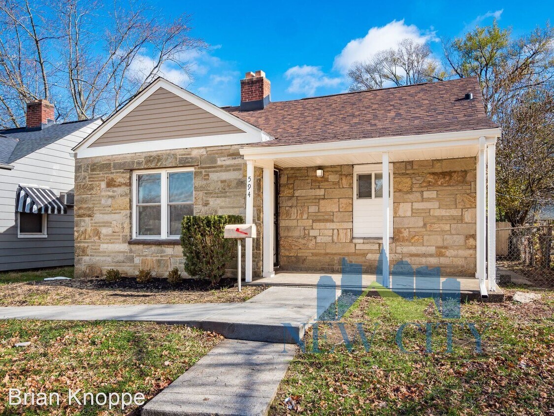 Primary Photo - 2 br, 1 bath House - 594 Whitethorne Ave