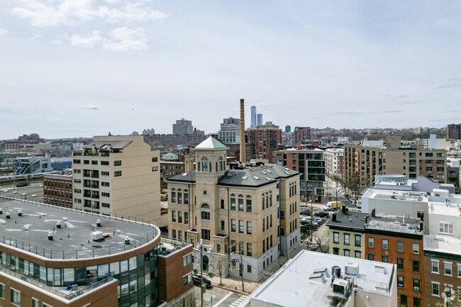 Aerial Photo - 80 Park Ave