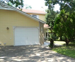Building Photo - 8804 Springmail Cir