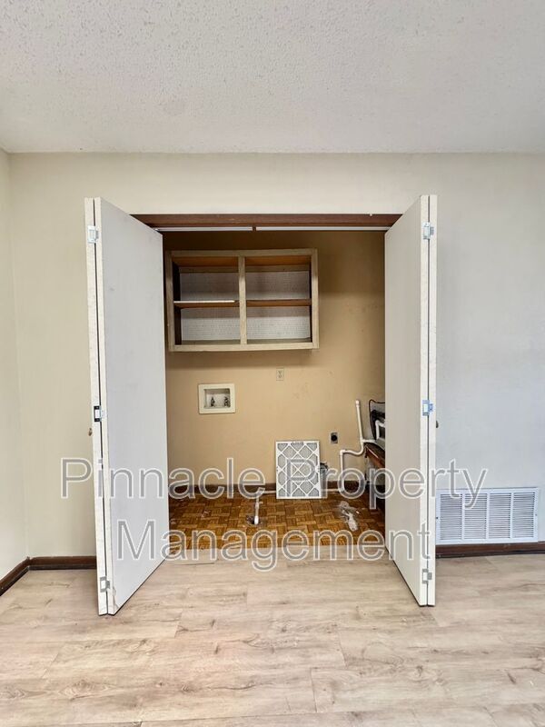 Building Photo - 3814 Wild Rye Trail