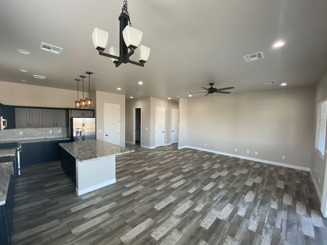 Foto del edificio - Laughlin Ranch Pool Home