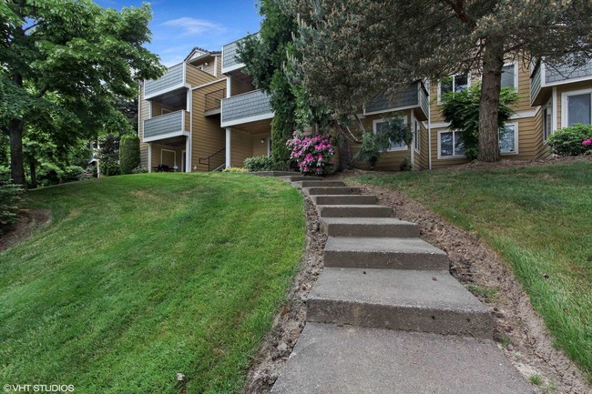 Building Photo - Maybeck at the Bend Apartments