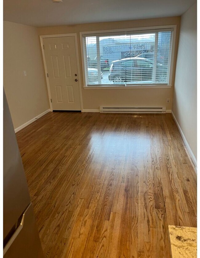 Foto del edificio - Fully Updated 1 Bed/1 Bath! Great Ballard Location & Great Price!