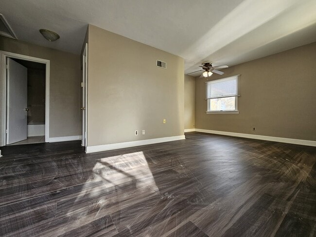 Building Photo - 43 St Celeste Dr