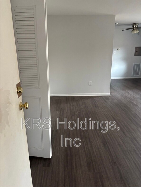 Foto del edificio - 800 Brook Hill Rd