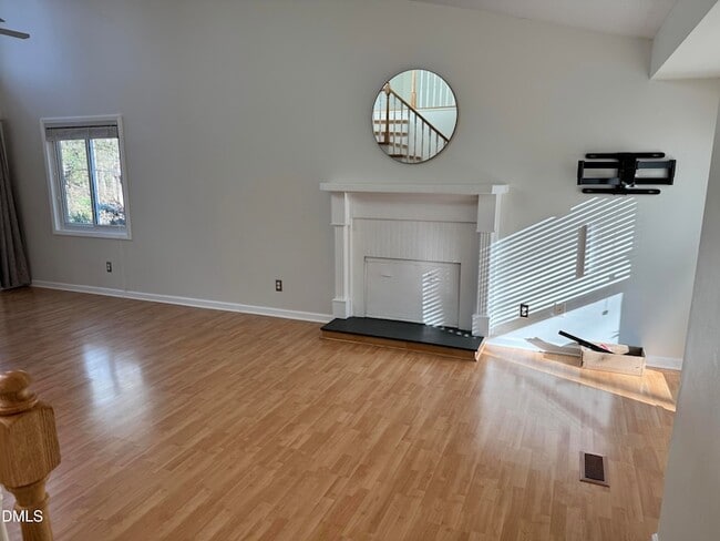 Building Photo - 118 Creeks Edge