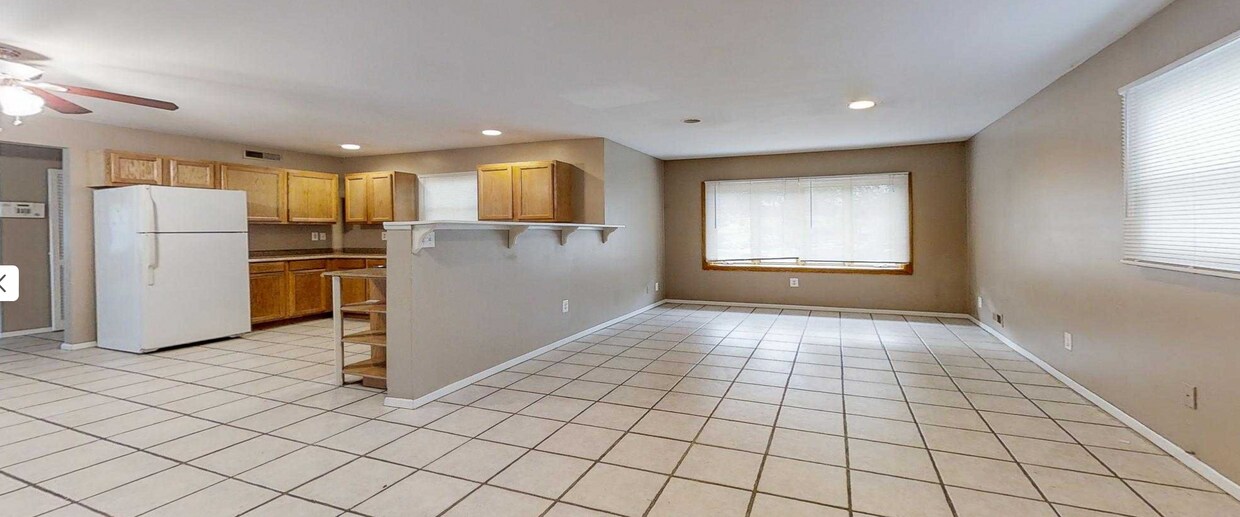 Building Photo - 28 Myrtlewood Ln