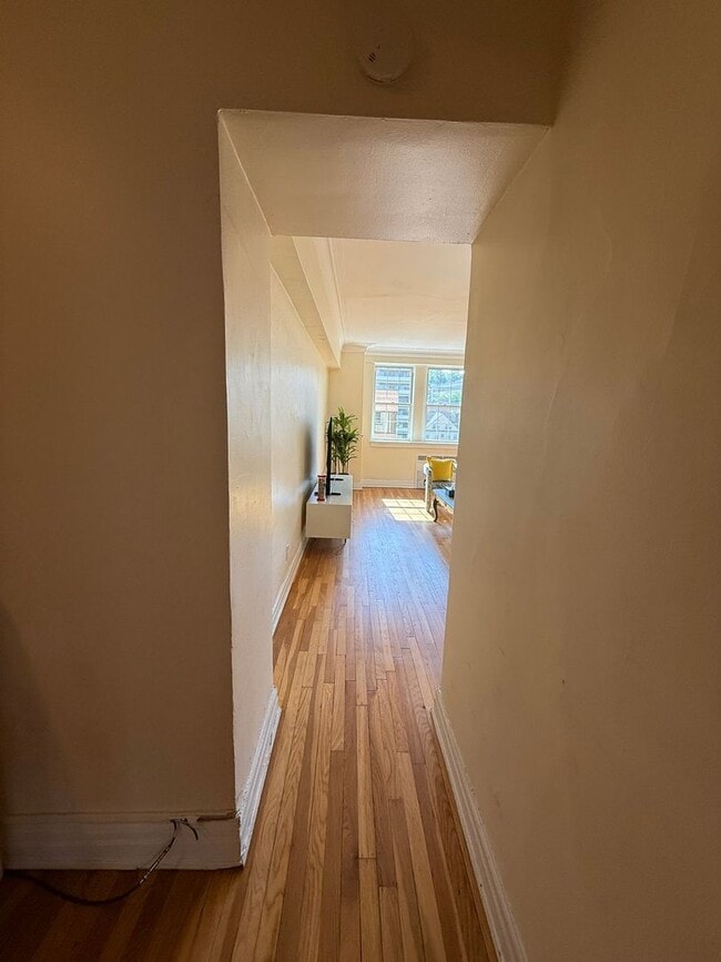 Interior Photo - New King Edward Apartments