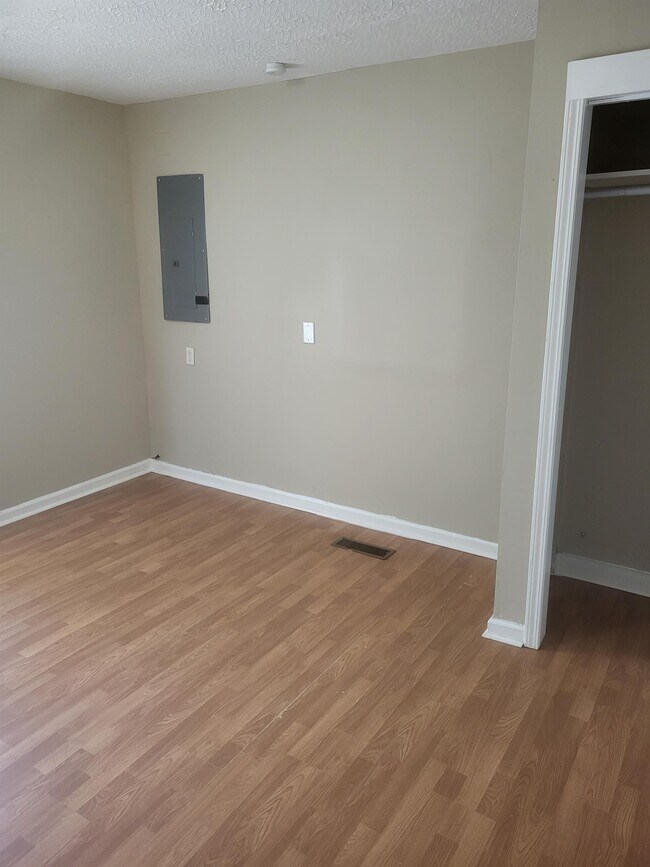 Foto del edificio - 125 E Locust St