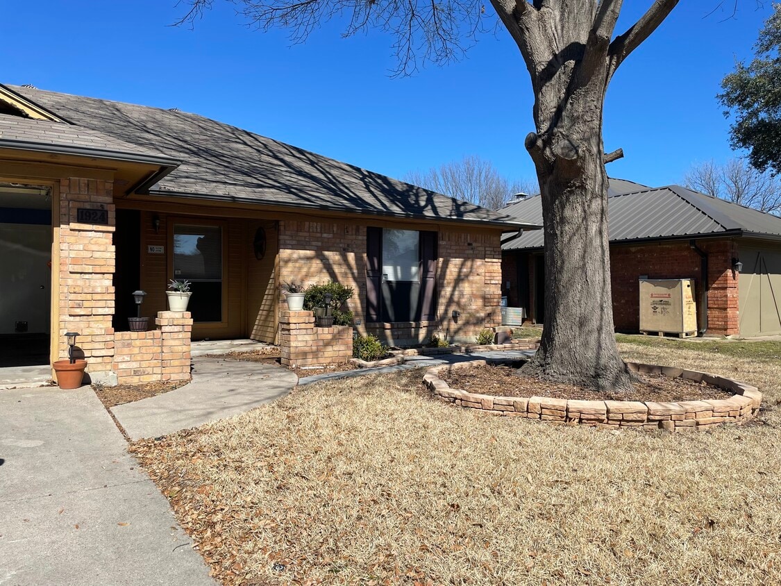 Photo - 1924 Willow Vale Dr (Fort Worth, TX)