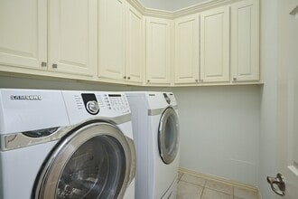 Building Photo - 7431 Baldwin Crossing