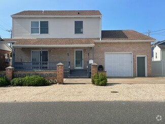 Building Photo - 302 Arnold Ave