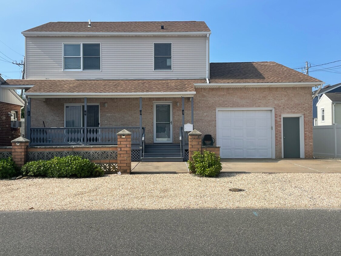 Foto principal - 302 Arnold Ave