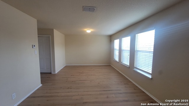 Foto del edificio - 5411 Duke Field