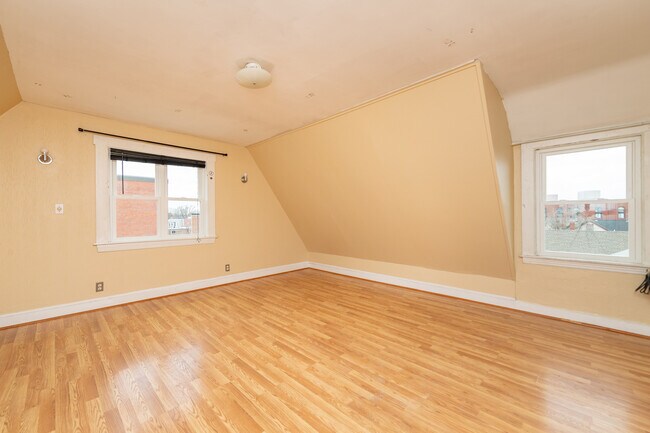 Building Photo - 28 Academy Hill Rd