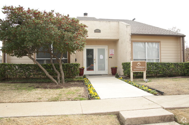 Foto del edificio - Creek Bend Condominiums