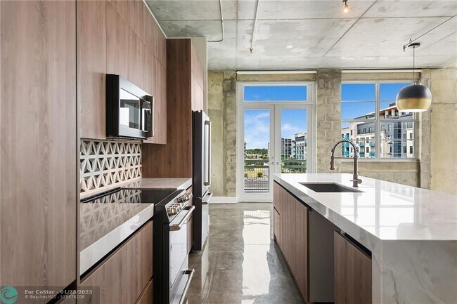 Foto del edificio - 445 N Andrews Ave