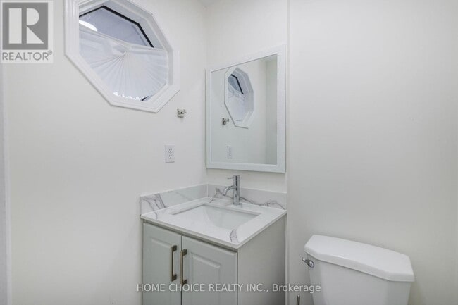 Building Photo - 17 Orok Ln