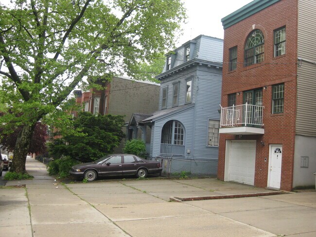 Foto del edificio - 31 Emory St