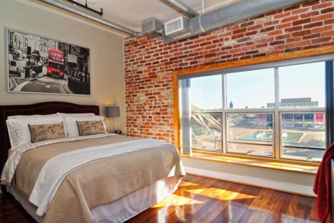 Foto del edificio - 558 Granby St