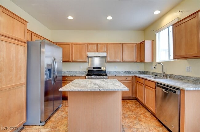 Building Photo - 10739 Manchester Park Dr