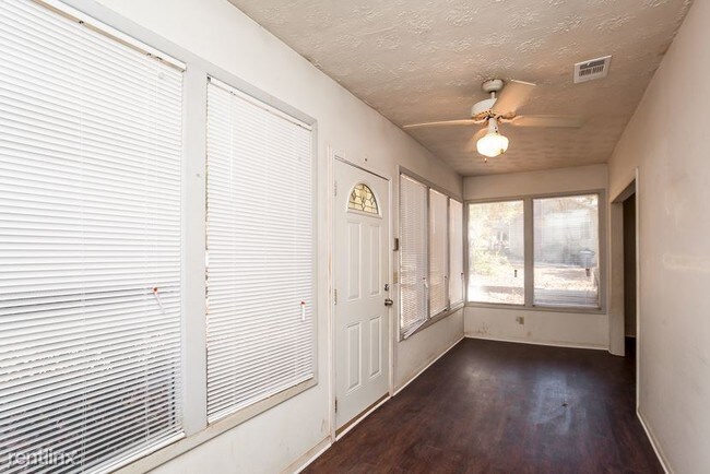 Building Photo - 4 br, 2 bath House - 1639 HARBIN Road SW