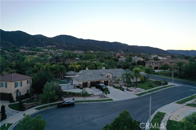 Foto del edificio - 1583 Twin Oaks Cir