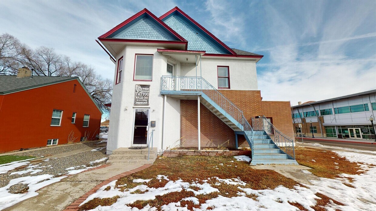 Primary Photo - 506 5th St