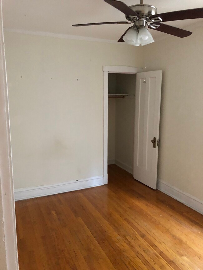 Foto del edificio - 5059 N Damen Ave