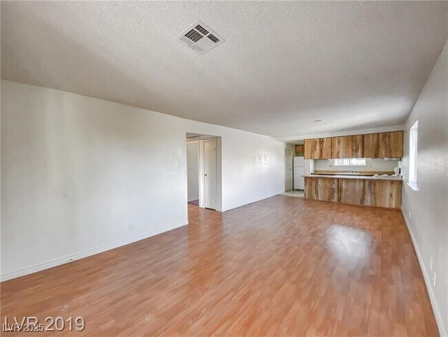 Foto del edificio - 4768 W Sand Creek Ave