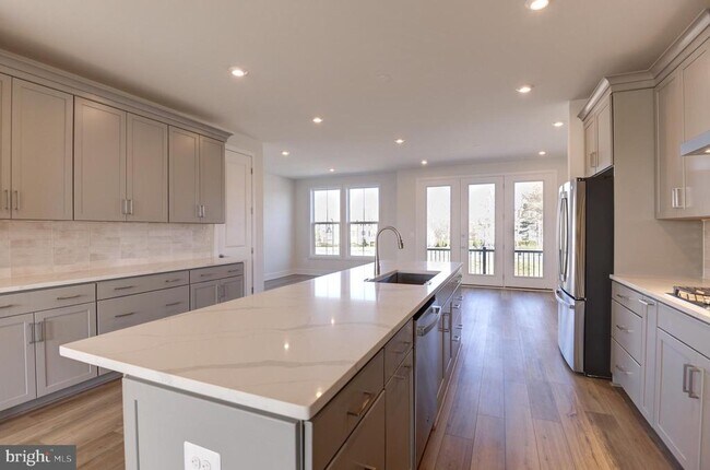Foto del edificio - 43437 Farringdon Sq