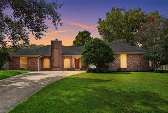 Building Photo - 3302 Carmel Valley Dr