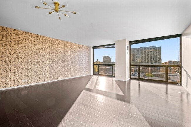 Foto del edificio - 4343 N Clarendon Ave