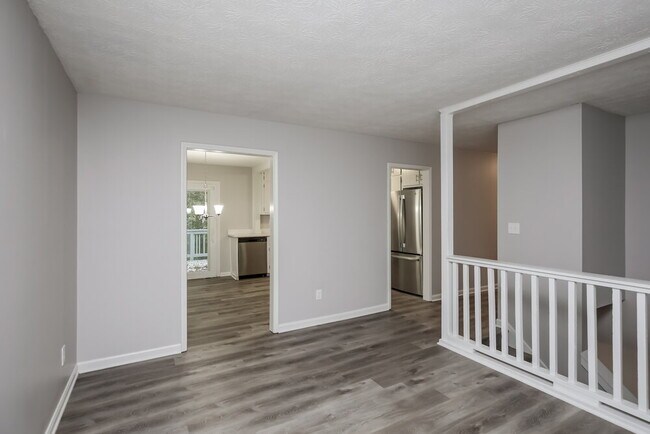 Building Photo - 81 Floyd St