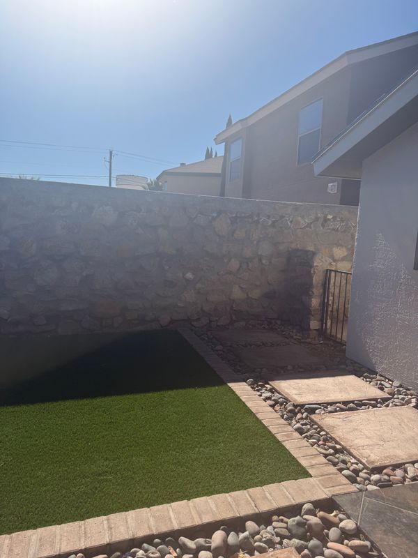 Building Photo - 4644 Beacham St