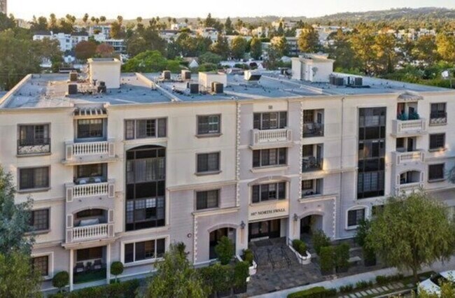 Foto del edificio - 107 N Swall Dr