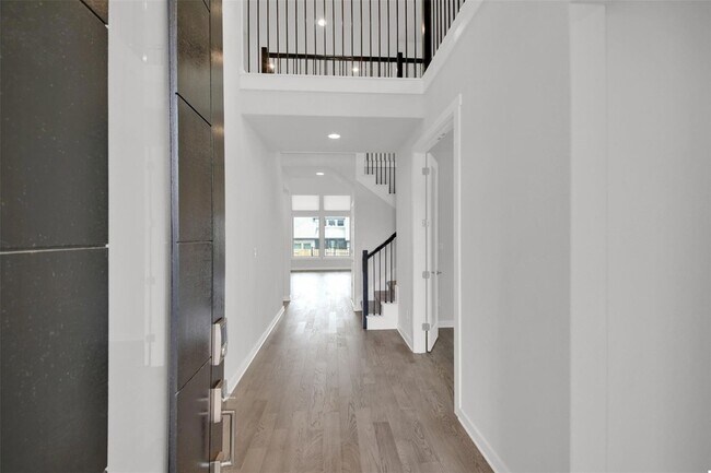 Building Photo - 2228 Santa Isabella Dr