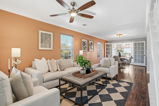 Foto del edificio - 818 Cedar Rd