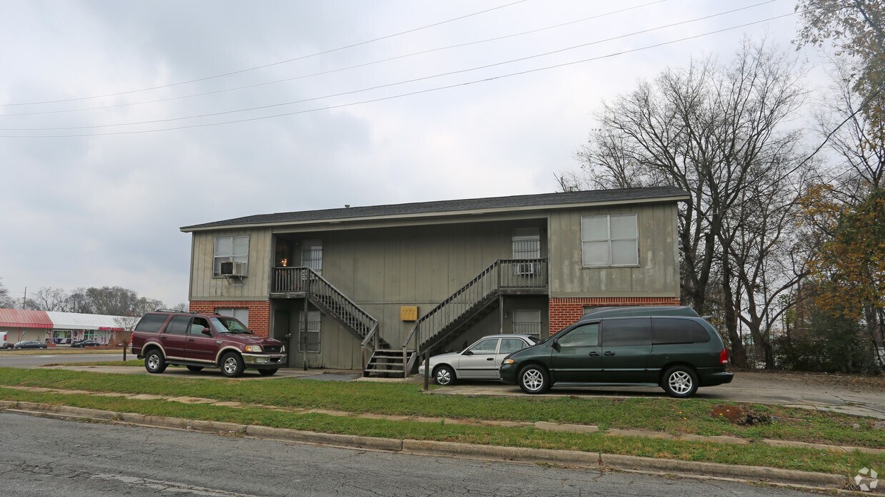 Primary Photo - 2621 Avenue E
